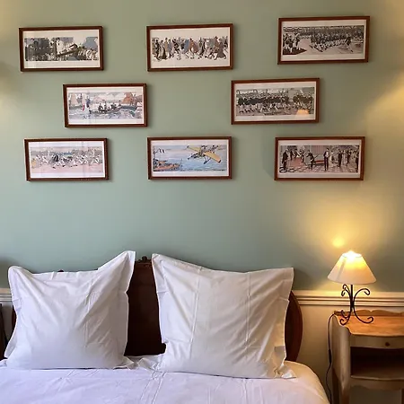 Bed & Breakfast Quartier Champs-elysees 4*