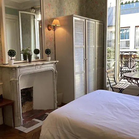 Oda ve Kahvaltı Quartier Champs-elysees Paris