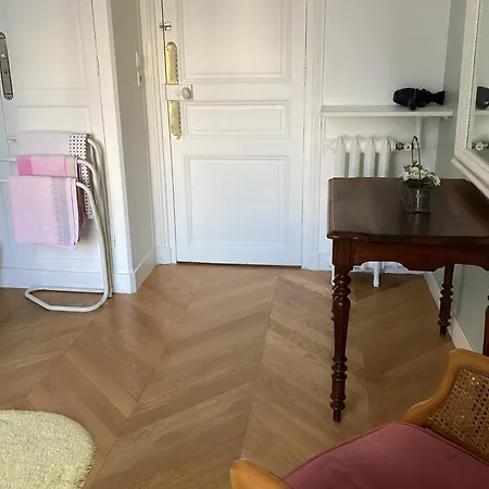 Quartier Champs-elysees 4* Paris