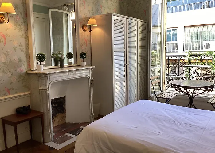 Bed & Breakfast Quartier Champs-elysees Parijs