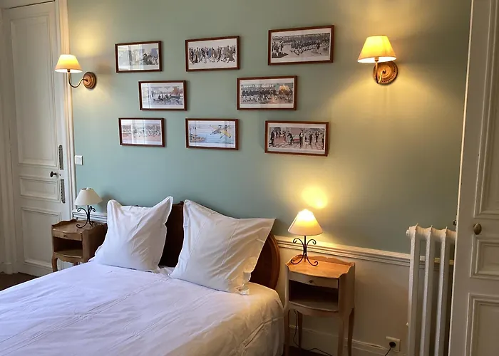 Quartier Champs-elysees Bed & Breakfast