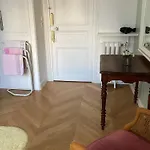 Quartier Champs-elysees 4* Paris