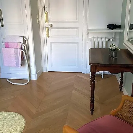 Quartier Champs-elysees Oda ve Kahvaltı