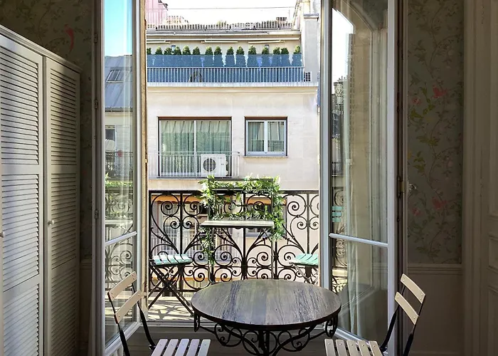 Quartier Champs-élysées 4* Paris