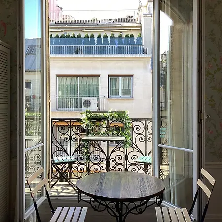 Quartier Champs-elysees 4* Paris