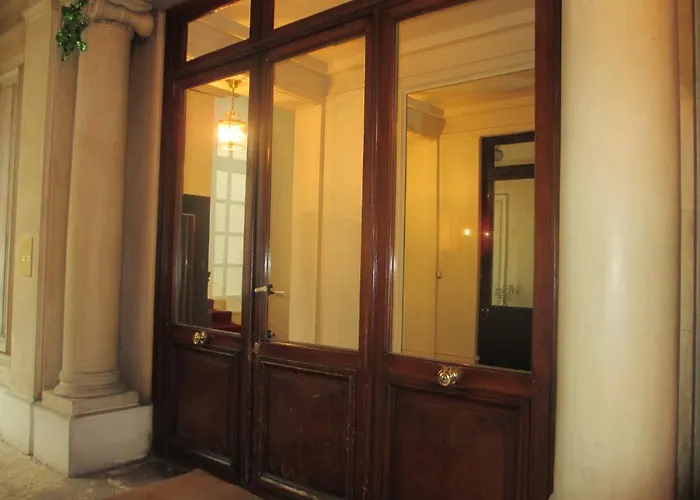 Quartier Champs-elysees 4* Paris